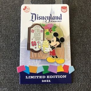 Mickey Tiki Bar Disney Pin LE 2021